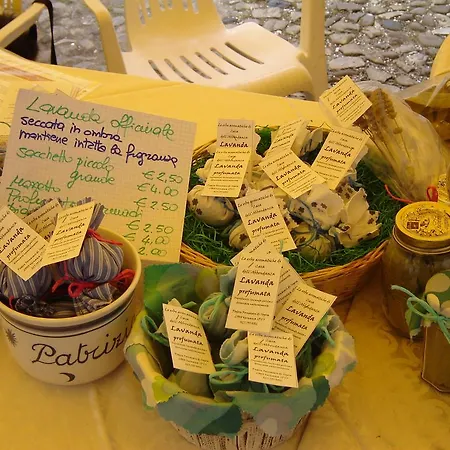 Casa Dell'abbondanza מלון